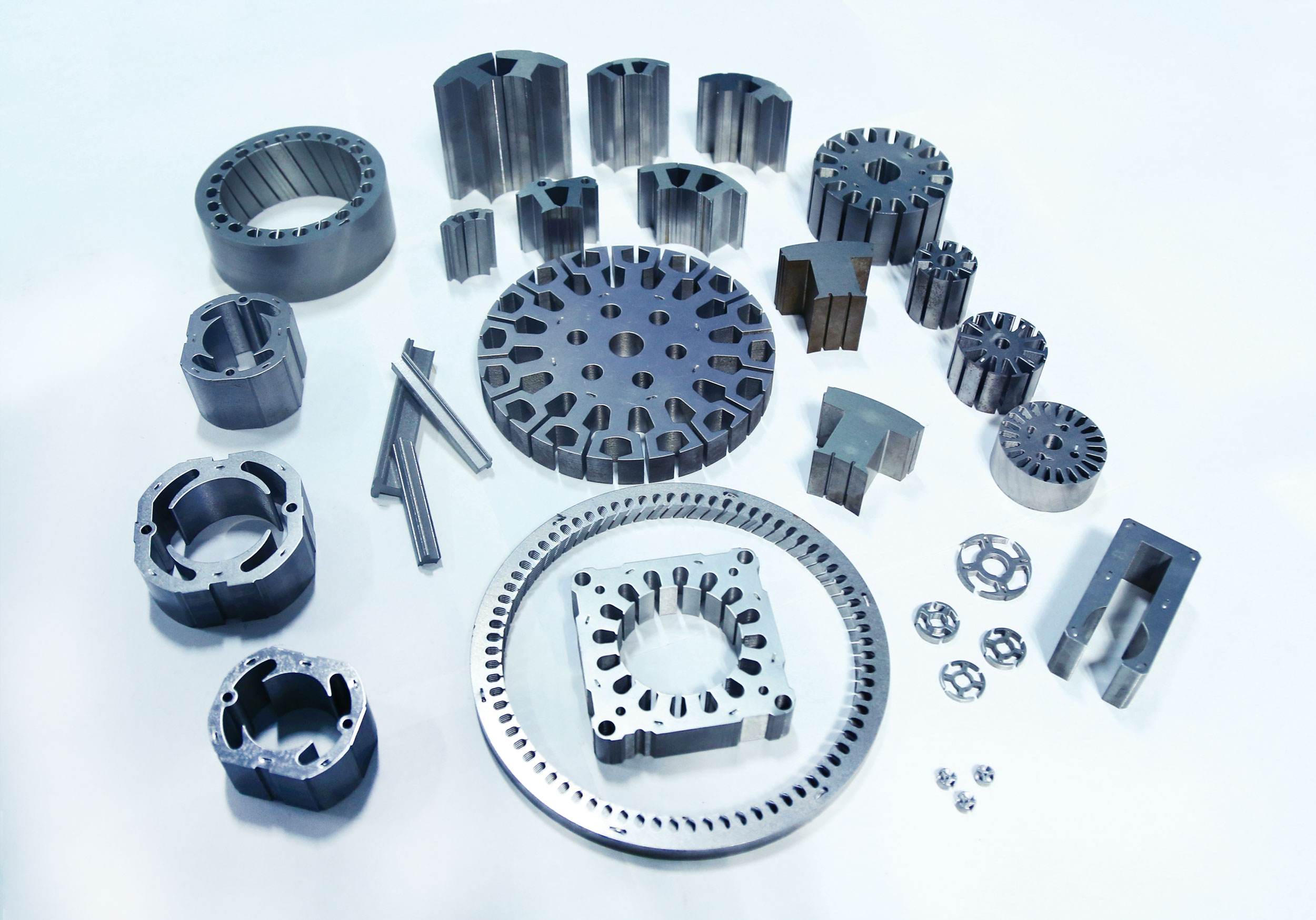 高速精密冲压件的类型和特点「锐硕五金」