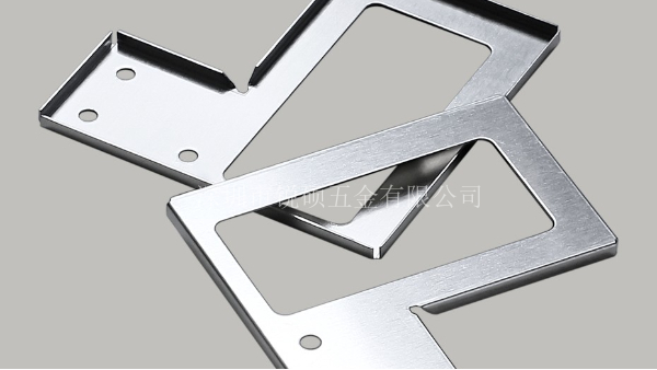 屏蔽罩是用来做什么的？【锐硕五金】